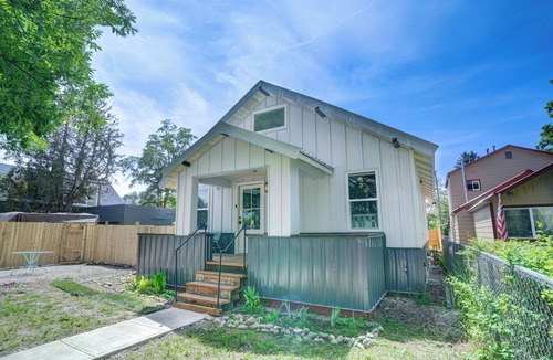 Franklin to the Fort House | Eco11thStreetChic 3-bedroom in peaceful Missoula with WiFi, AC, Fenced Yard