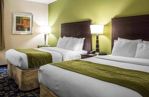 Ankeny Cabin | Econo Lodge Ankeny - Des Moines