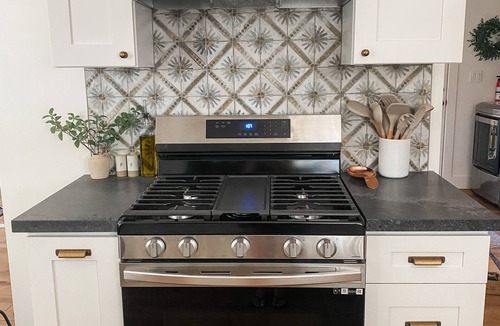 Wrightwood Cabin | Edelweiss Haus Wrightwood! AC, Sauna, Firepit, BBQ, EV Charging