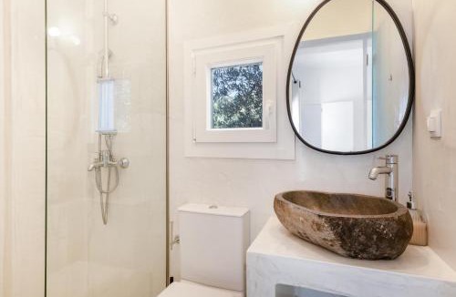 Andros Town Villa | Edem Garden Suite