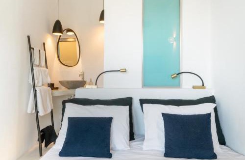 Andros Town Villa | Edem Garden Suite