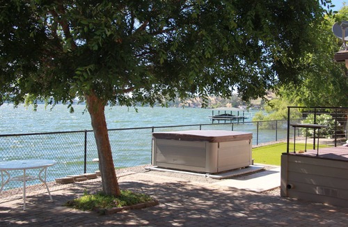 Clearlake House | Edgewater is a lakefront secluded and quiet house, excellent location and views.