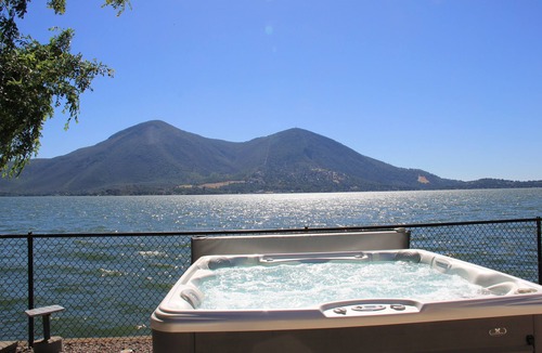 Clearlake House | Edgewater is a lakefront secluded and quiet house, excellent location and views.
