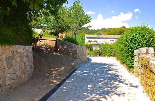Levie House | Eléonore - LEVIE - Gîte