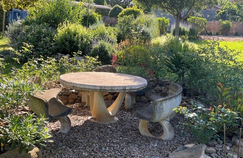 Figari House | El Maquis in a 3,000 m² landscaped garden, calm and a change of scenery.