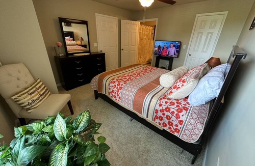 Greensboro Apartment | Elegant 3BR w/Balcony Near Target & Dining