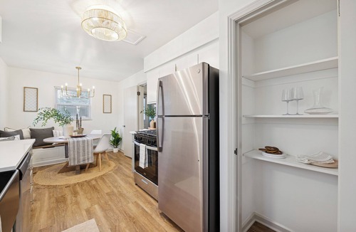 Ottawa House | Elegant & inviting! 3br w/private primary suite!