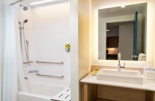 Sacramento Hotel | Element by Marriott Sacramento Airport