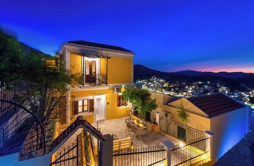 Symi Apartment | Elpidas ApartmentS In Symi