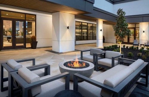 Bowling Green Hotel | Embassy Suites By Hilton Bowling Green