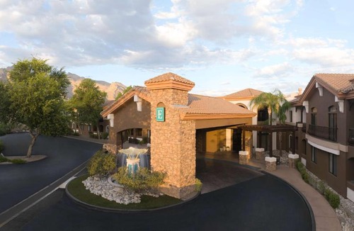 Catalina Foothills Estates Hotel | Embassy Suites Tucson - Paloma Village