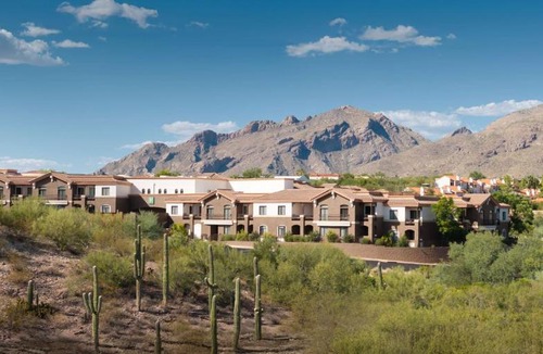 Catalina Foothills Estates Hotel | Embassy Suites Tucson - Paloma Village