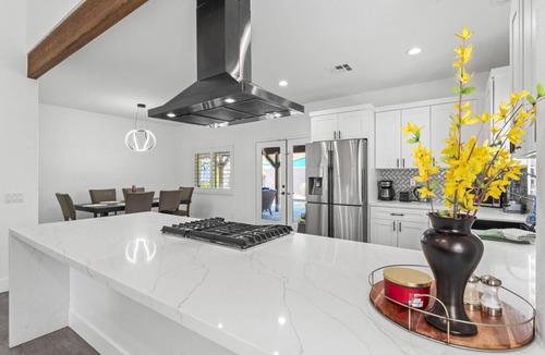 Coachella House | Empire Polo Grounds Close! Gorgeous pool home! Bike to Coachella!