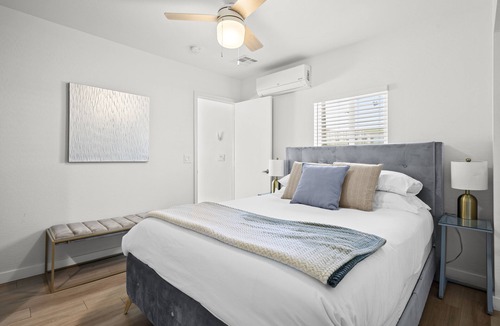 Tempe Cottage | Enchanting Tempe Cottage Rental: Discover Comfort and Charm.