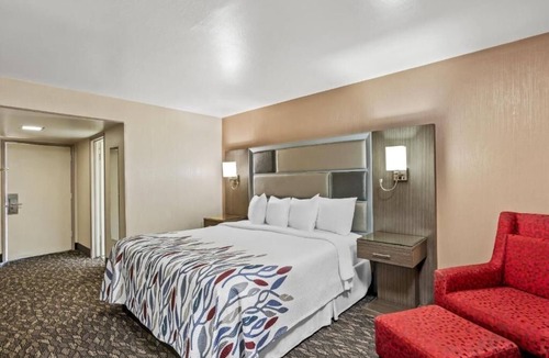 Yuba City Hotel | Enjoy a Hassle-free Stay Near Yuba Sutter Fairgrounds | Free Parking & Bfast