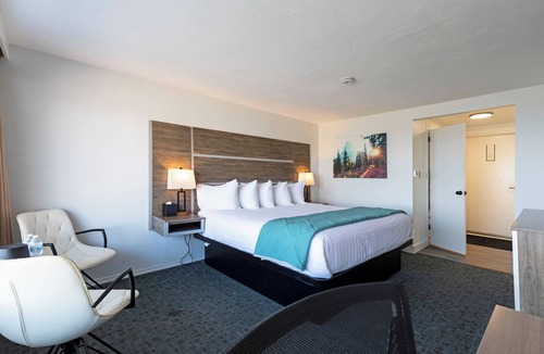 Polson Hotel | Enjoyable 1-bedroom hotel room with AC in lovely Polson