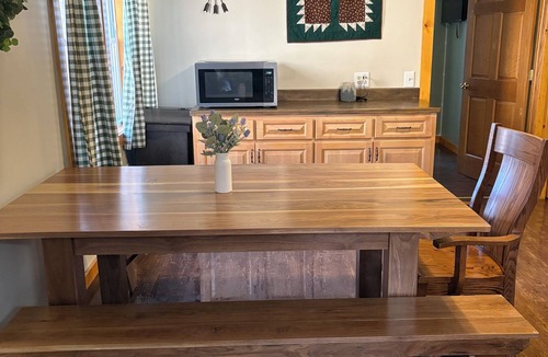 Hallsville House | Enjoyable 3-bedroom house along a nice creek near Tar Hollow State Park
