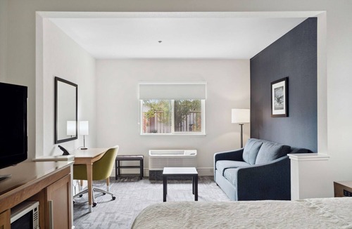 Vacaville Hotel | Ensuring a Very Comfortable & Memorable Stay, Pets Allowed, Near Southwood Park!