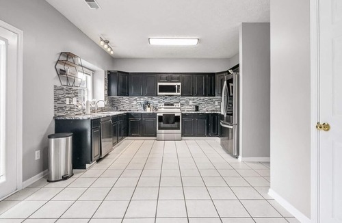 Lexington House | ⭐️⭐️⭐️⭐️⭐️ Entire House- 10 min from KY Horse Park, 15 min from UK