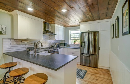 Franklin to the Fort House | EnvironmentalChalet, Heart of Missoula;Chefs Kitchen! FencedYrdBrooklinenSheets!