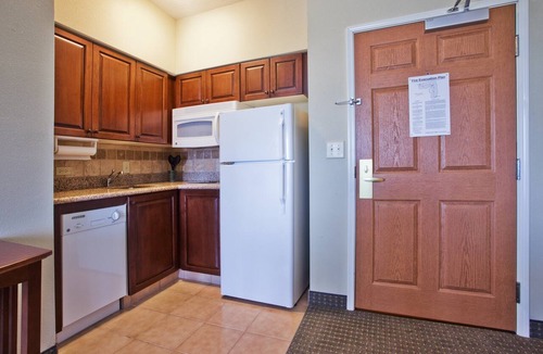 National Hills Apartment | Equipped Studio Near Bush Field Airport | Free Daily Breakfast
