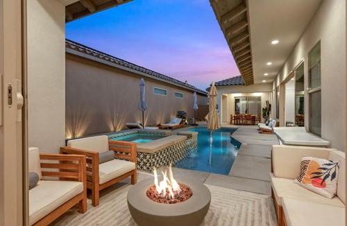 La Quinta House | Escape to Paradise in New PGA West Villa w private pool