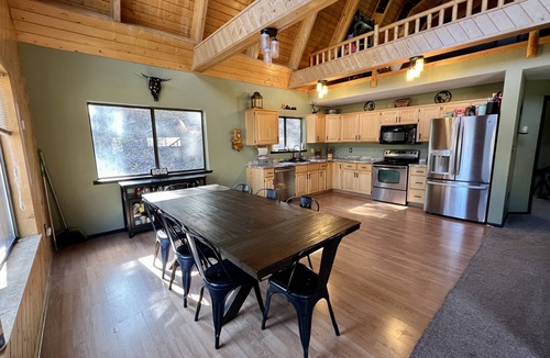 Mammoth Creek Cabin | Escape to serenity! Quiet, breathtaking views, and access to public land.
