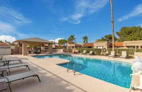 Westbrook Village Condo | Escape to Sunny Phoenix!
