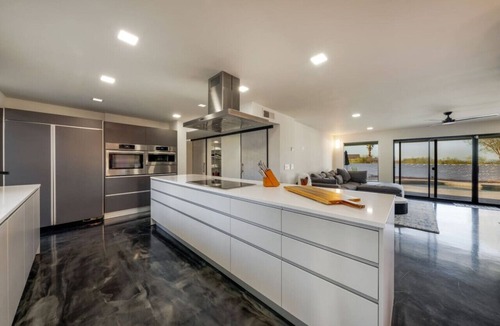 Tucson House | Estate/Home & Guesthouse/2 Pools/7 BR & 5 BA
