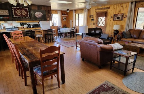 Winona House | Esther Lodge - Wild, Serene & beautiful!nn