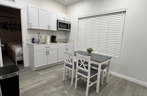North Las Vegas Apartment | Estudio-C moderno y acogedor en North Las Vegas Privado y bien ubicado