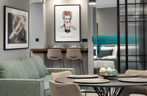 Psirri Hotel | Evripidou Suites