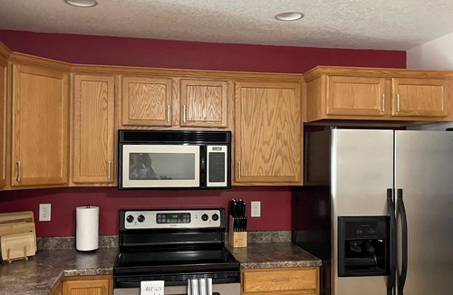 Waterloo House | Executive home in Private HOA near Amusement Parks. 2 Master Bedrooms - Sleeps 6