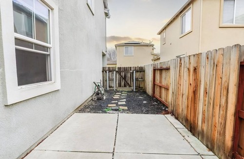 West Sacramento House | Executive Home 30+ Day Ideal for Traveling Professionals & Insurance Housing