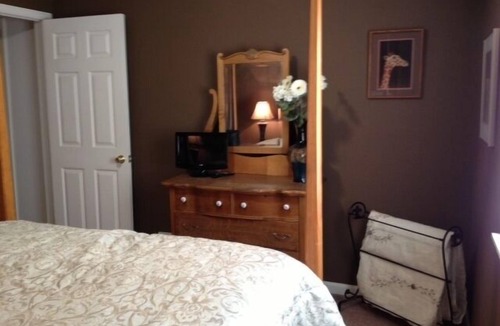 Waterglen House | Executive Stay Discount Scenic Colorado Ranch