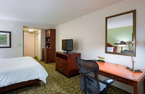 Silver Lane Hotel | Experience Fall In Glastonbury! Pool, Parking, On-site Dining | 2 Units