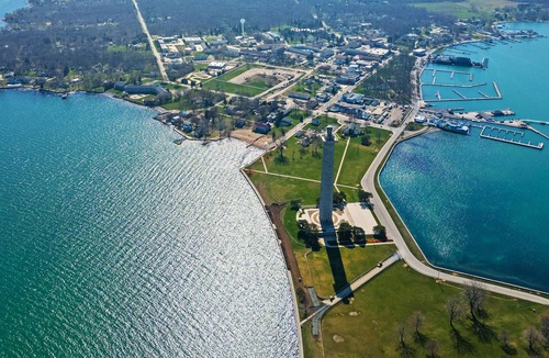 Put-in-Bay House | Experience Lakefront Luxury in a Spacious Nautical Room on Put-In-Bay Island 104
