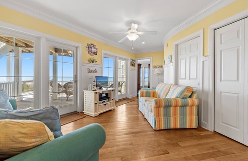 Holden Beach House | Experience oceanfront bliss at Inn Between, a spacious 6-bedroom getaway in Holden Beach.