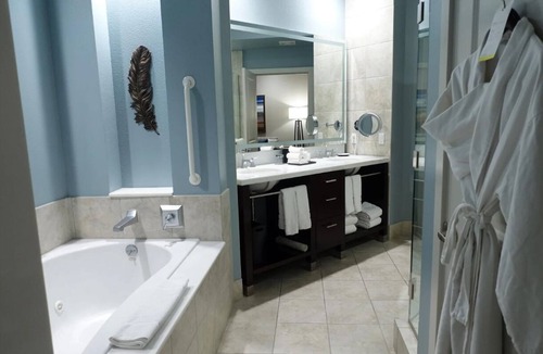 Kierland Resort | Experience the MAGICAL Kierland area in Scottsdale with a full two bedroom unit.