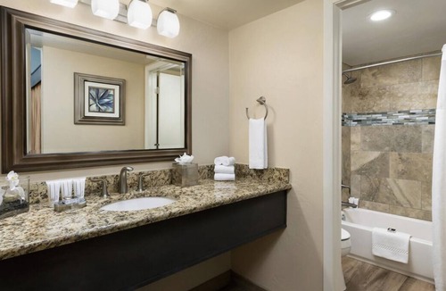 South Scottsdale Resort | Explore the Wild West! Mountain Views, 3 Modern Units, 5 Pools, Salon and Spa!