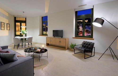 Thissio Villa | Exquisite Athens Villa 1 Bedroom Villa Izuru Acropolis View