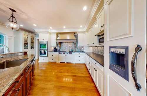Cedar Bushes House | Exquisite oceanfront home with pool, pool spa, balcony, kayaks, & W/D