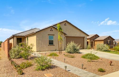 Tucson House | Extended-Stay Tucson Escape w/Office & EV Charger