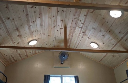 Prescott House | F4 Fresh Air Woods Cabin with Picnic Tables