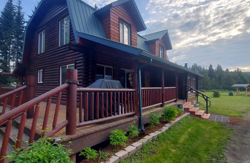 Whitefish Cabin | Fabulous Whitefish Cabin n7 mins. from downtown Whitefish. 30 mins from Glacier