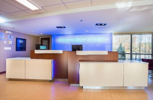 Middleborough Hotel | Fairfield by Marriott Inn & Suites Raynham Middleborough/Plymouth