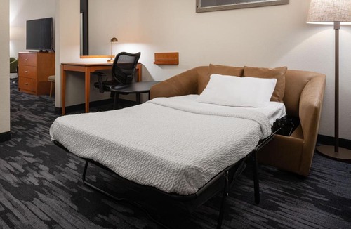 Tulare Hotel | Fairfield Inn & Suites by Marriott Visalia Tulare