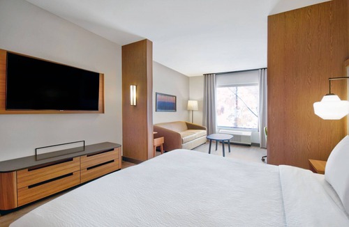 West Chester Hotel | Fairfield Inn & Suites by Marriott Cincinnati North