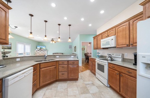 Captain's Cove House | Fairway Stay by Seaside Vacations & Sales