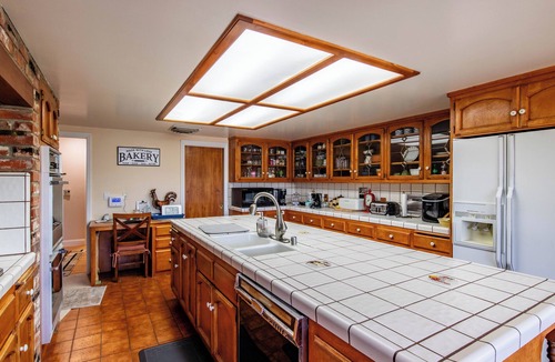 Bass Lake House | Falls Lake View with Hot Tub